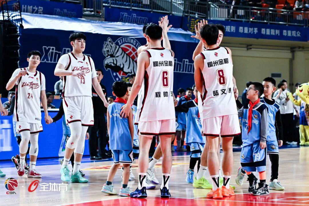 九游娱乐-【CBA联赛】第二十三轮｜第一阶段收官，浙江稠州金租61-59胜新疆伊力特！